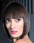 brunette bob met een kortere achterkant