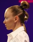 opgestoken haar