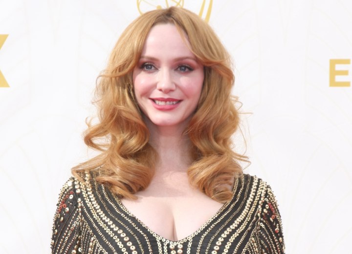 Christina Hendricks lange haar en rode haarkleur