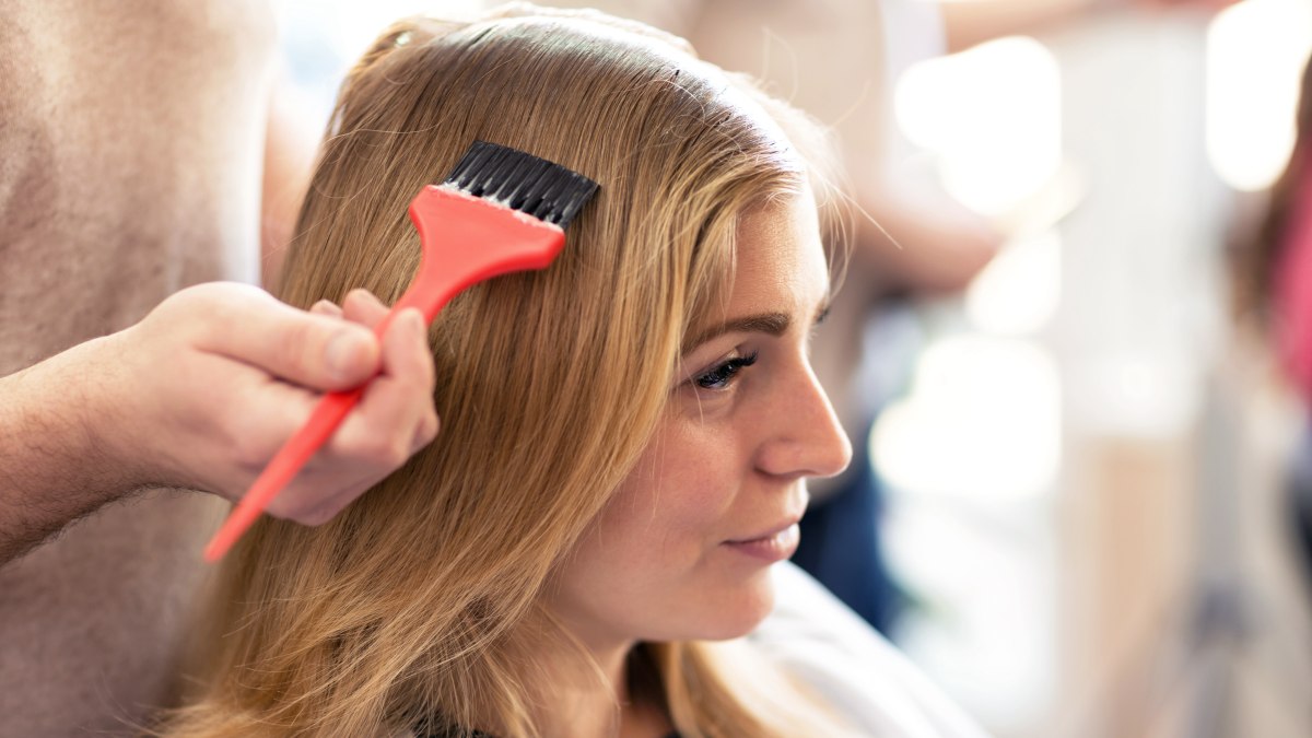 Vragen over het van haar, bleken en een haarkleur die past