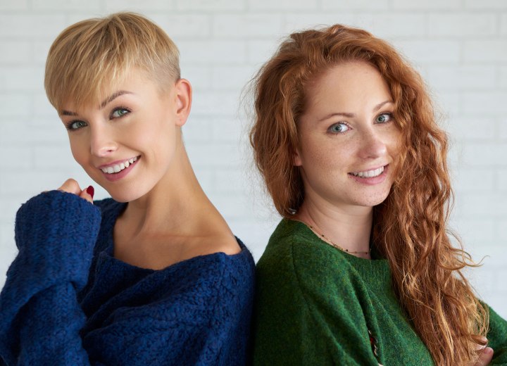 Kapsel voor lang haar en een vrouw met een kort kopje