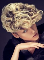 zwart en blond haar combinatie