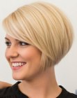 Platinablonde bob