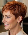 Pixiecut voor oudere vrouwen
