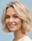 Blonde bob met zachte golven