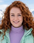 Lang rood haar met krullen