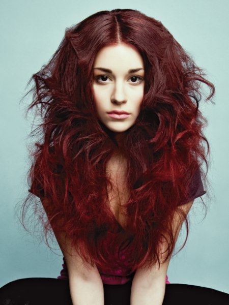 Glamour kapsel voor lang rood haar
