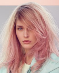 blond met roze haar