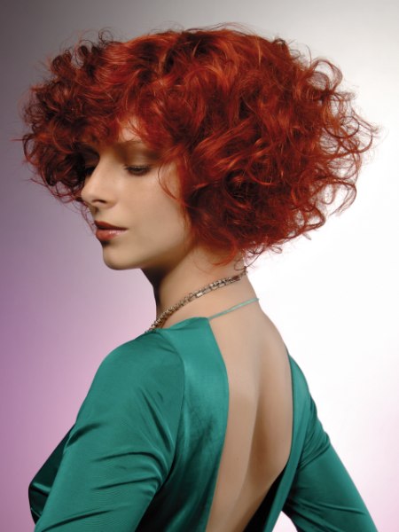 krullende look voor rood haar