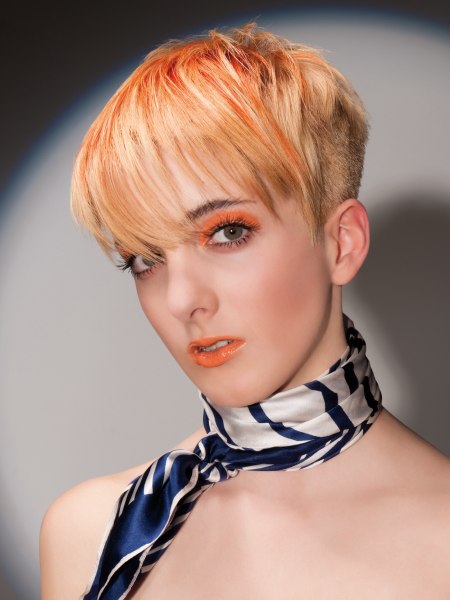 haar met oranje tint