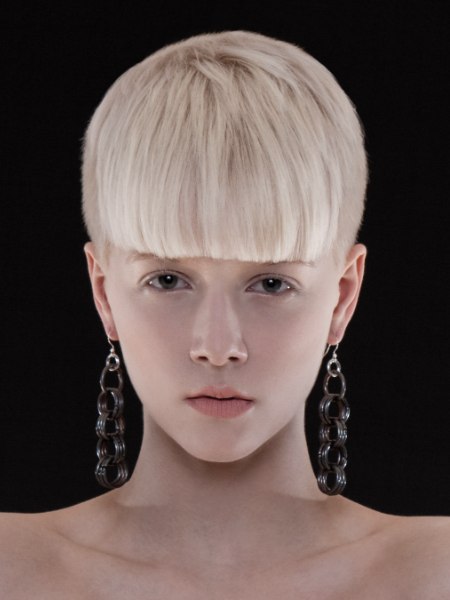 moderne blonde en korte kapsels