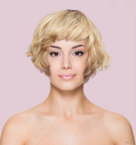 Make-over - Blonde kinlange bob