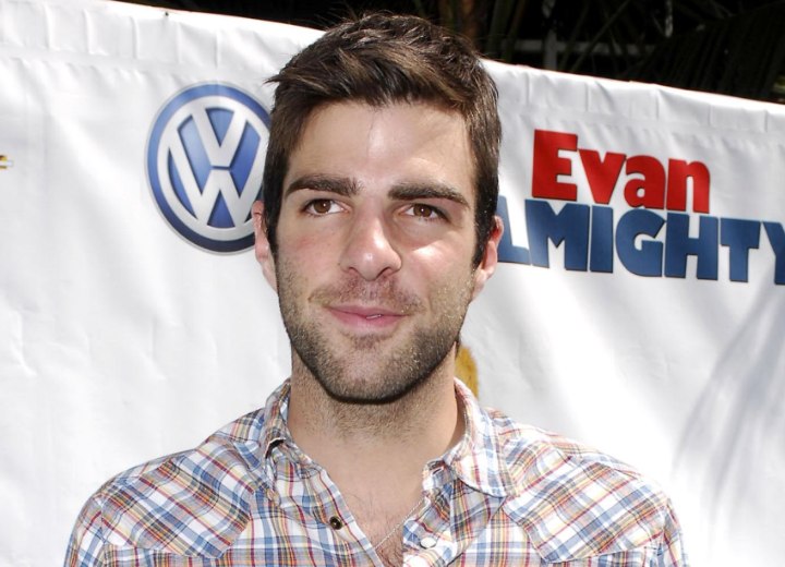 Zachary Quinto met een stoppelbaard